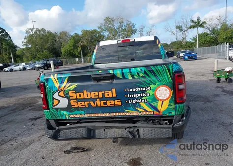 2025 Ram 1500 Tradesman 4X4 6'4 Box z USA, uszkodzony, nr VIN 1C6RRFCG5SN590010